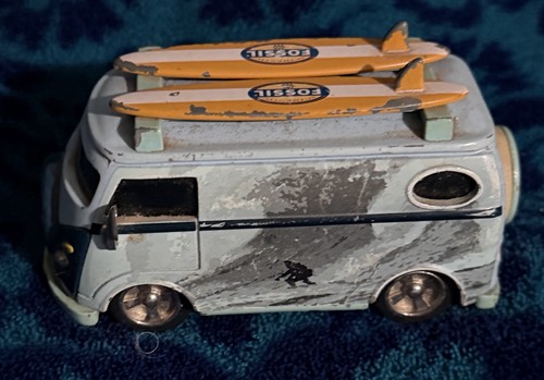 Fossil collectible surf - “fossil”,