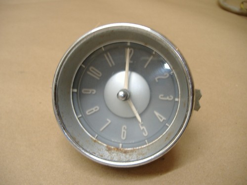 Type clock 311919203 - 3,